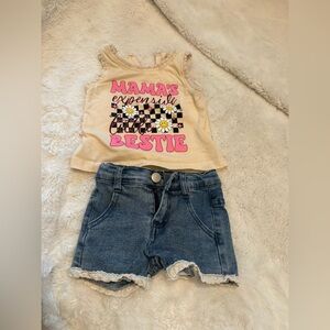 🌸5/$50🌸Cream Graphic Tank Top with jean shorts
